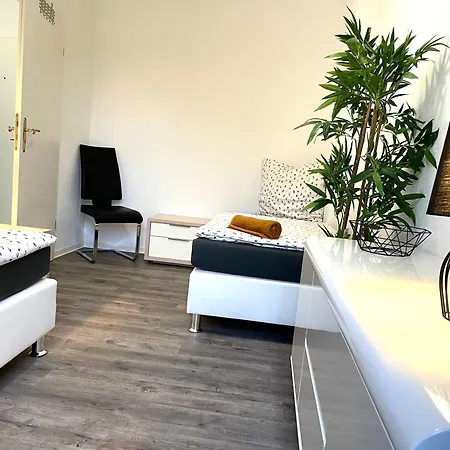Hanseviertel - 2 Schlafzimmer - 4 Betten - Gratis Pkw Stellplatz - Smarttv Apartman *