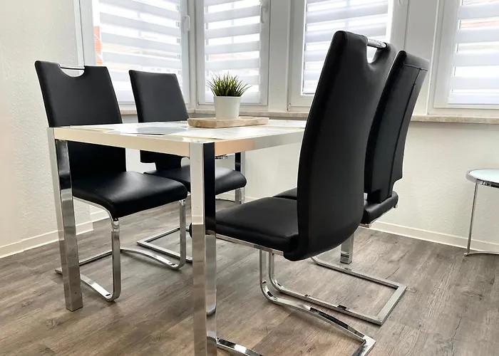 Hanseviertel - 2 Schlafzimmer - 4 Betten - Gratis Pkw Stellplatz - Smarttv * ארפורט