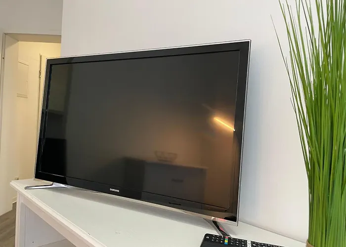 Hanseviertel - 2 Schlafzimmer - 4 Betten - Gratis Pkw Stellplatz - Smarttv * ארפורט