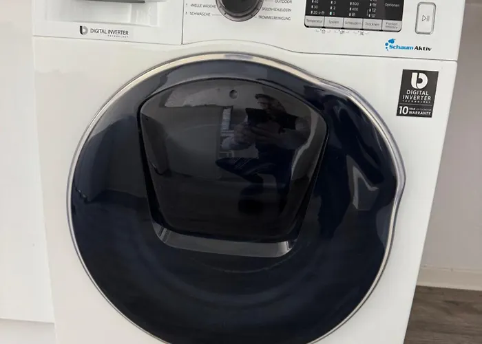 Hanseviertel - 2 Schlafzimmer - 4 Betten - Gratis Pkw Stellplatz - Smarttv アパート エアフルト