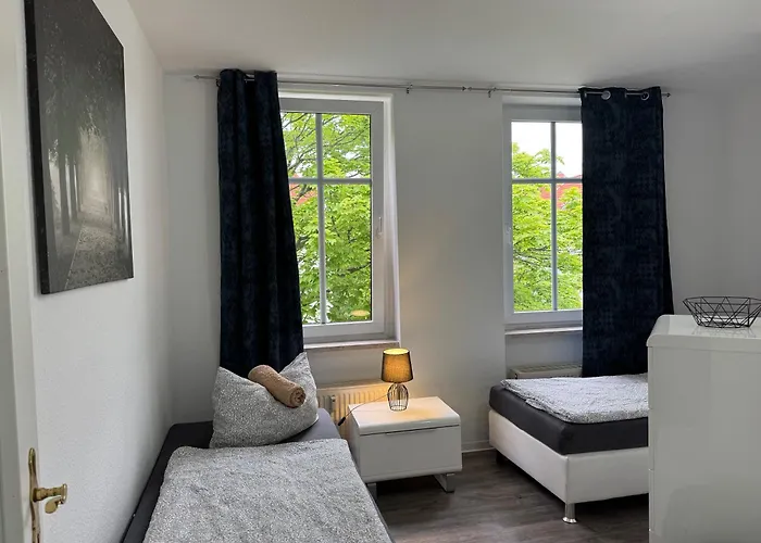 Hanseviertel - 2 Schlafzimmer - 4 Betten - Gratis Pkw Stellplatz - Smarttv アパート エアフルト